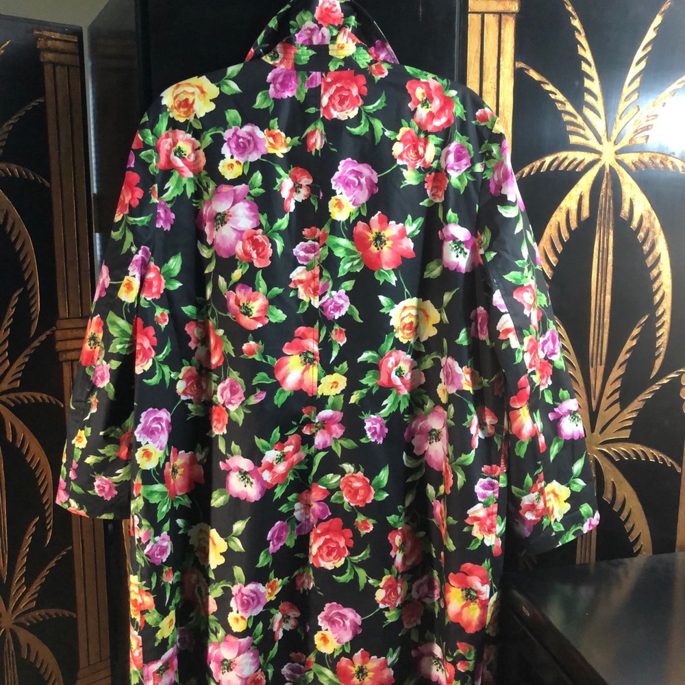 Jones New York Flowered Rain Coat - Size L View 2